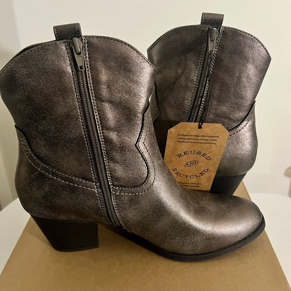 Frye & Co Boots - Picture 5 of 7